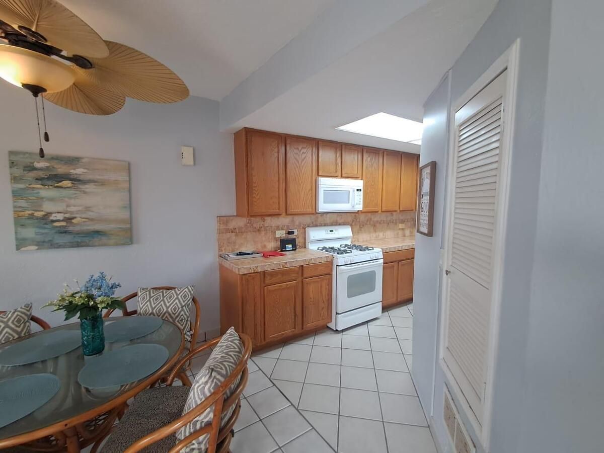 La Paloma Home For Sale Picture 9
