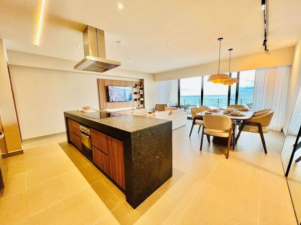 Naos Condominium Tower Condominium For Sale Picture 4
