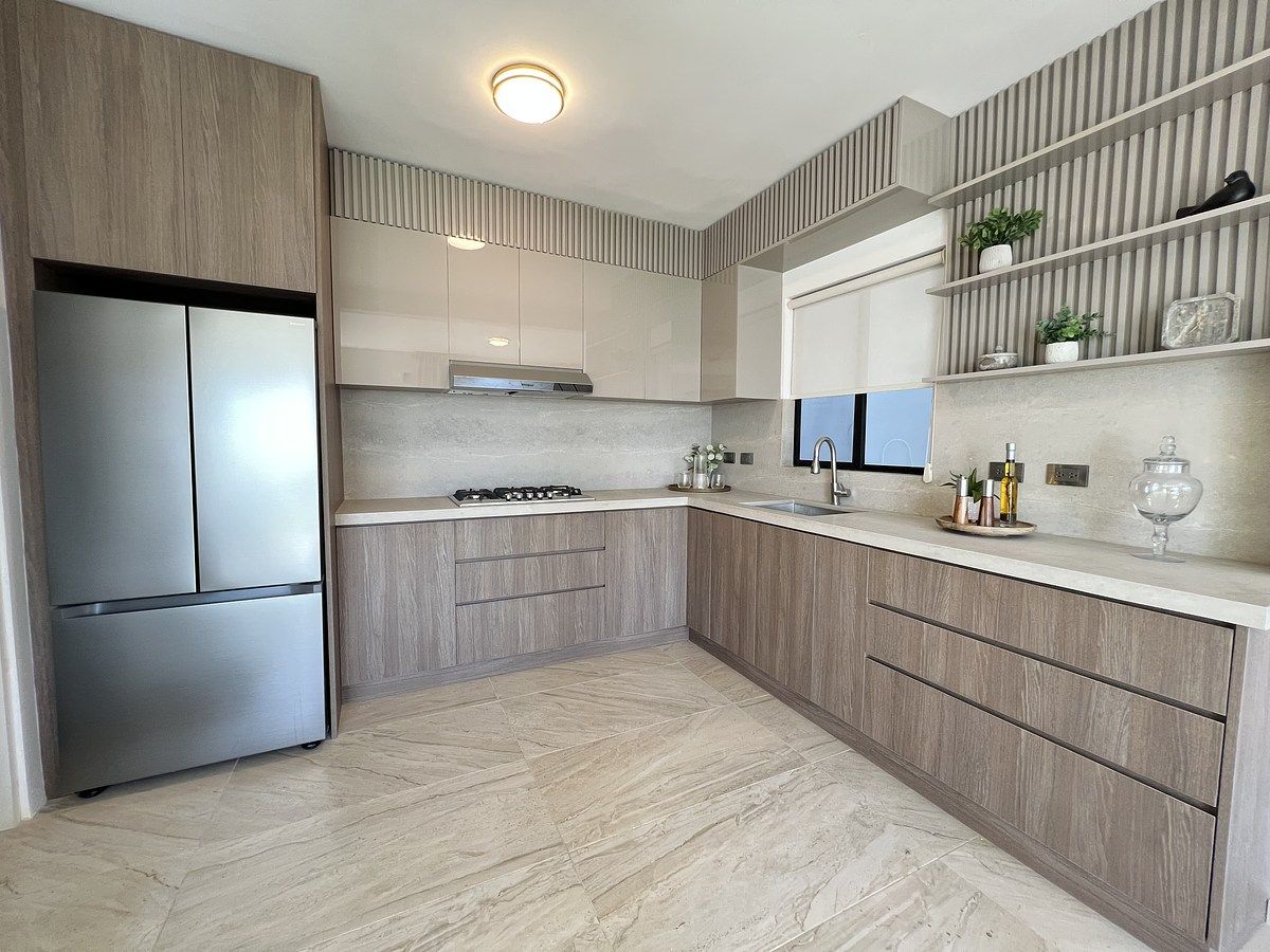 San Marino Home For Sale Picture 0