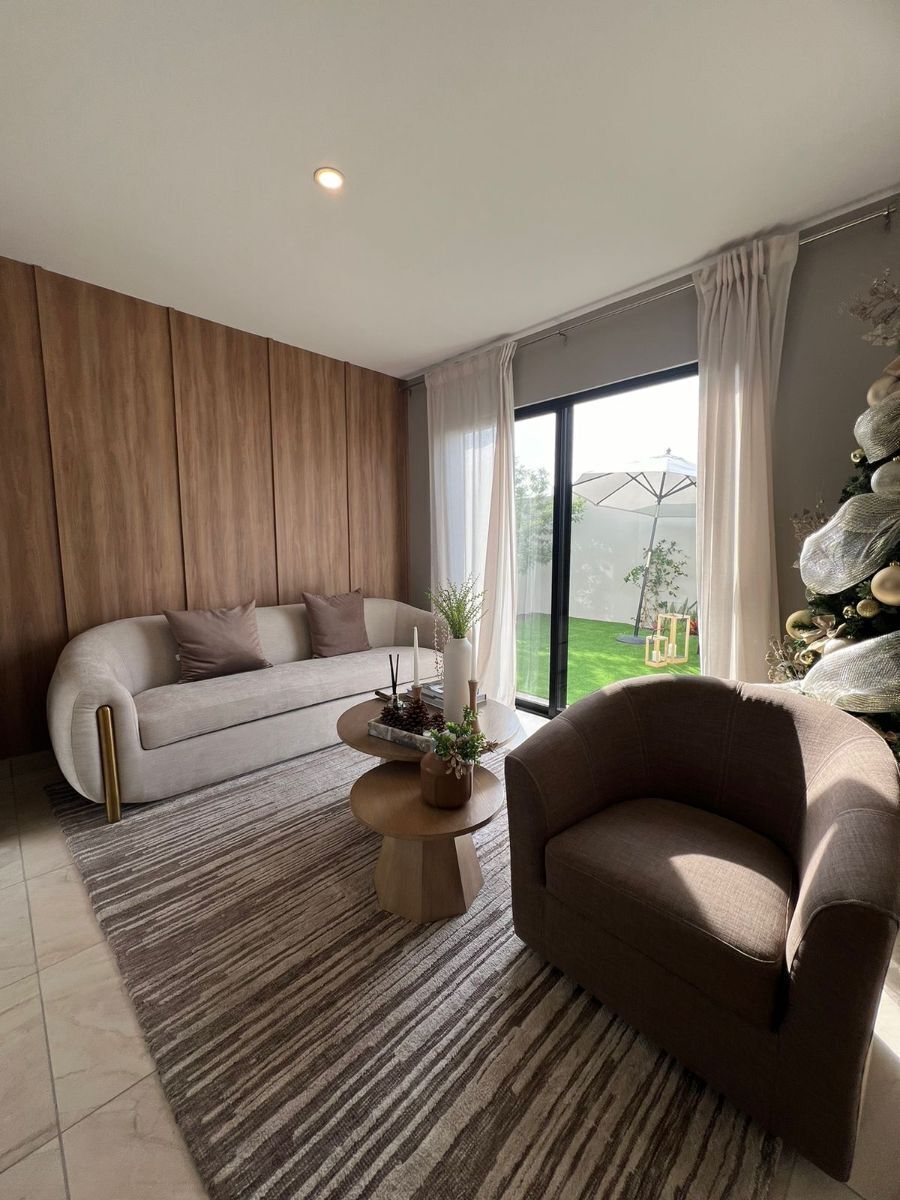 San Marino Home For Sale Picture 10