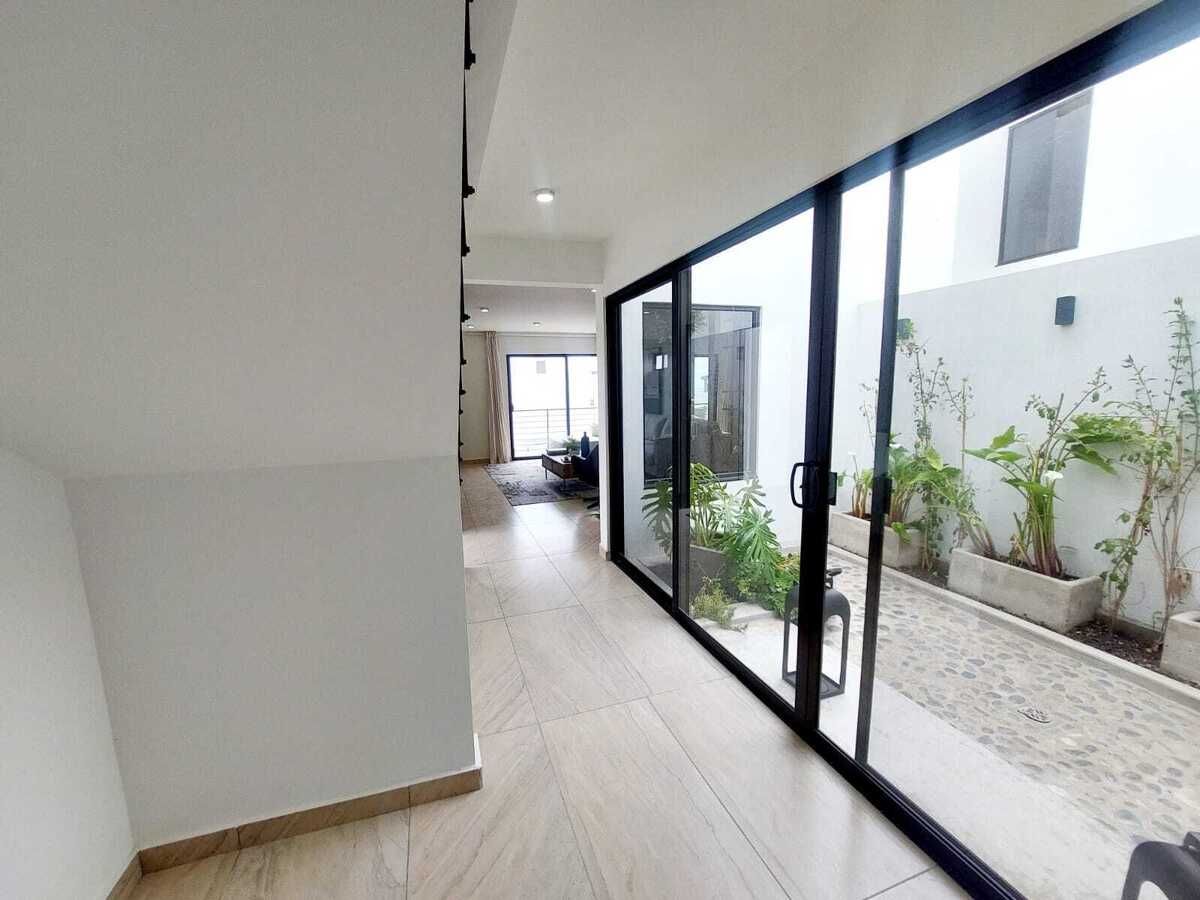 San Marino Home For Sale Picture 6