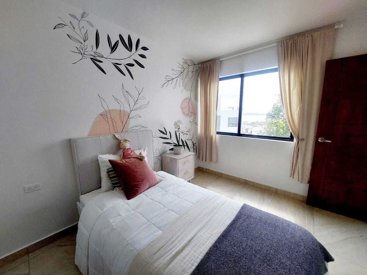 San Marino Home For Sale Picture 10