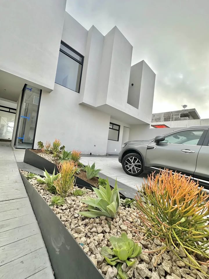Villa Mar Home For Sale Picture 4